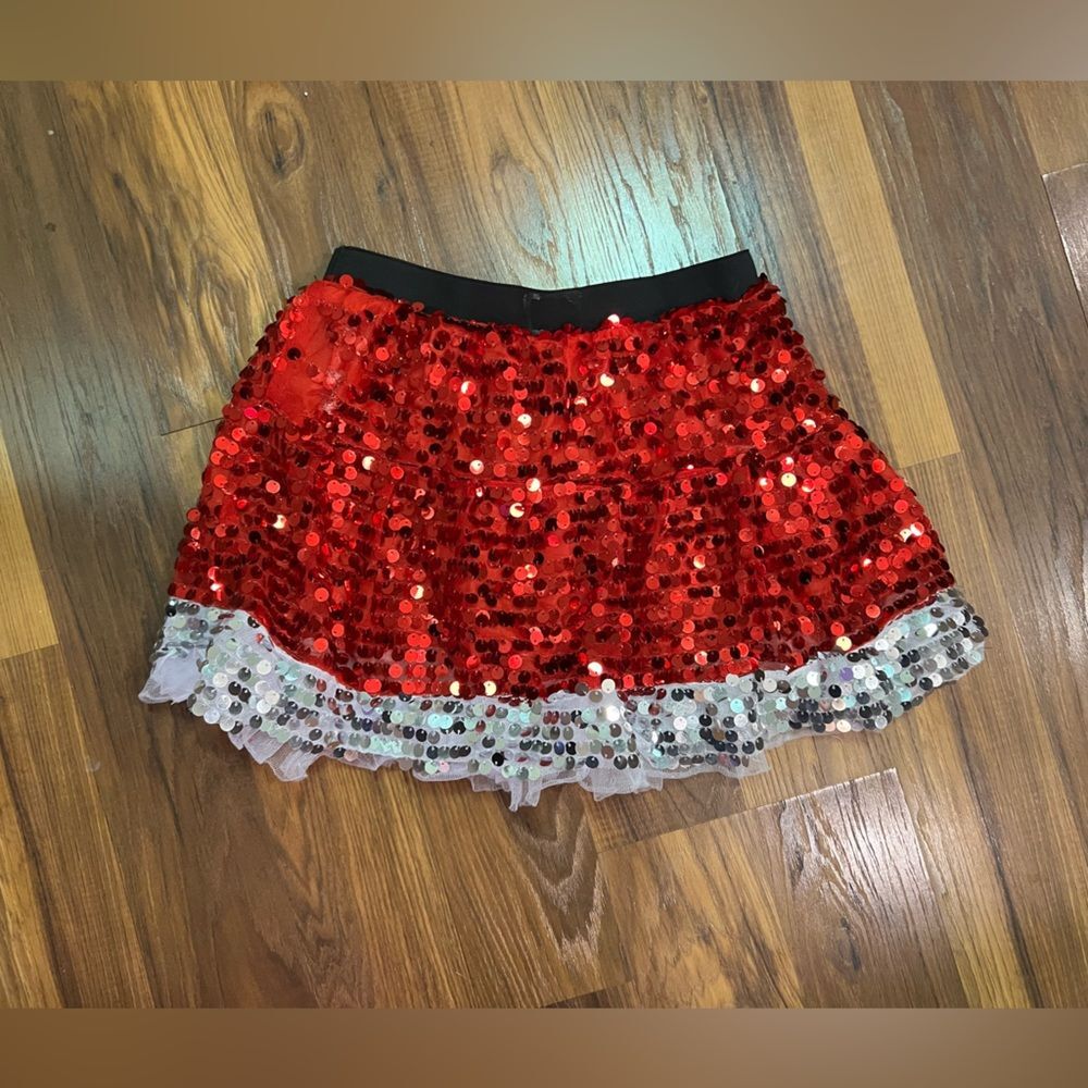 Claire’s Santa sequin shimmer skirt size 10/12